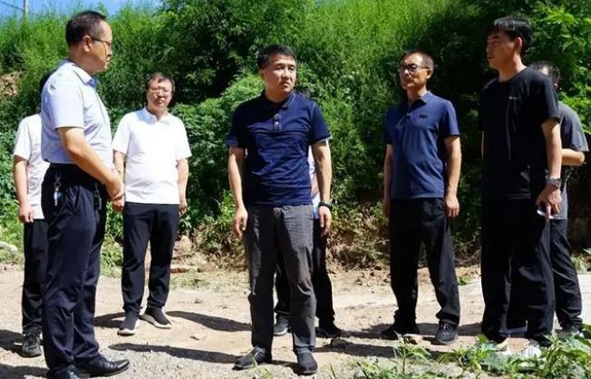 郭強調(diào)研防汛備汛、地質(zhì)災害治理工作